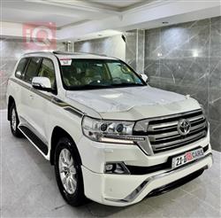 تۆیۆتا لاند کروزەر